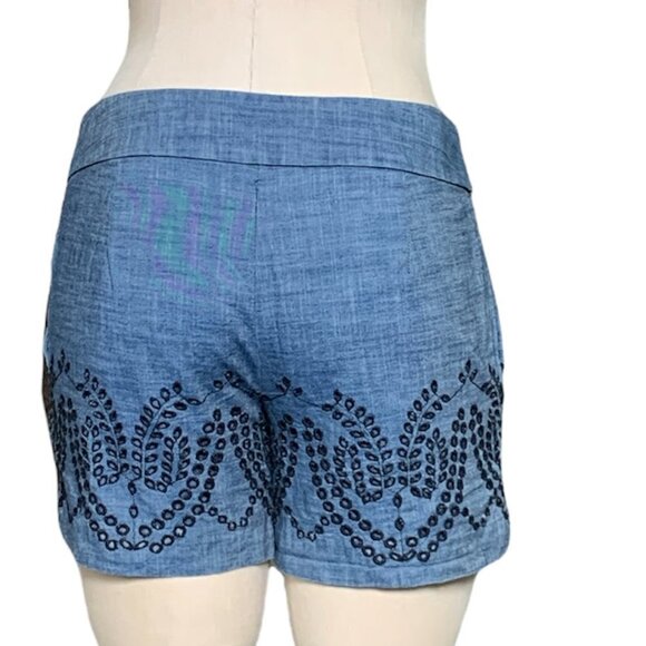 Ann Taylor Loft The Riviera Short Sz 2 Chambray Blue Eyelet Embroidered 194C - Picture 4 of 9